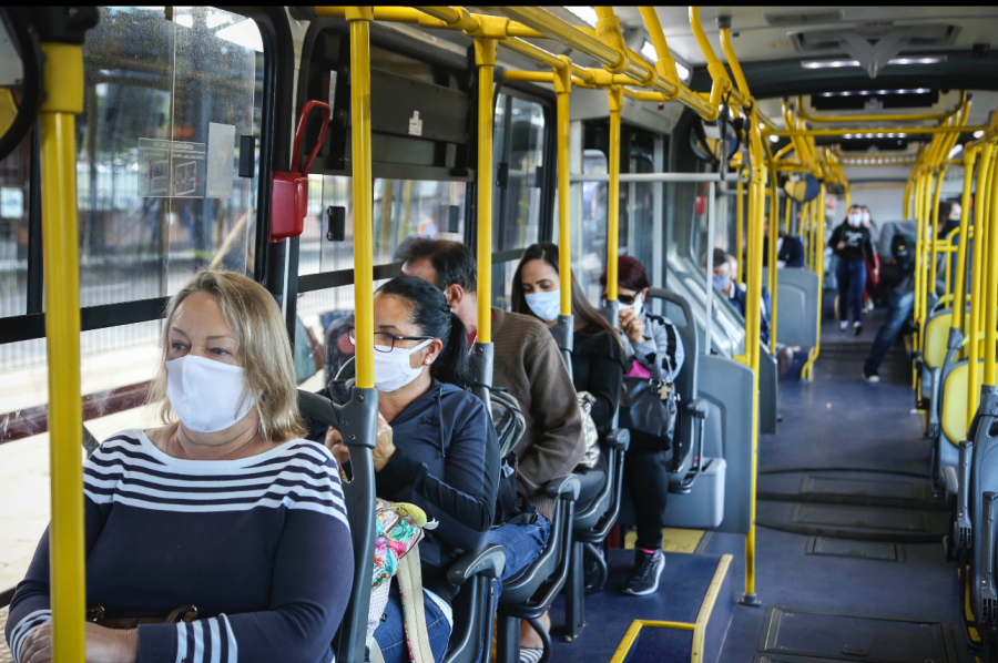 Lei que garante ar-condicionado nos ônibus de Várzea Grande